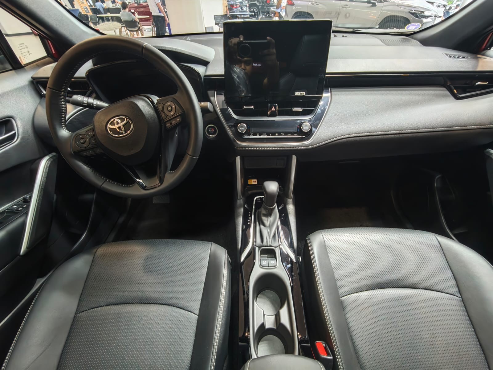 2027 TOYOTA COROLLA CROSS SUV GR-S 1.8 2WD CVT Red image 16
