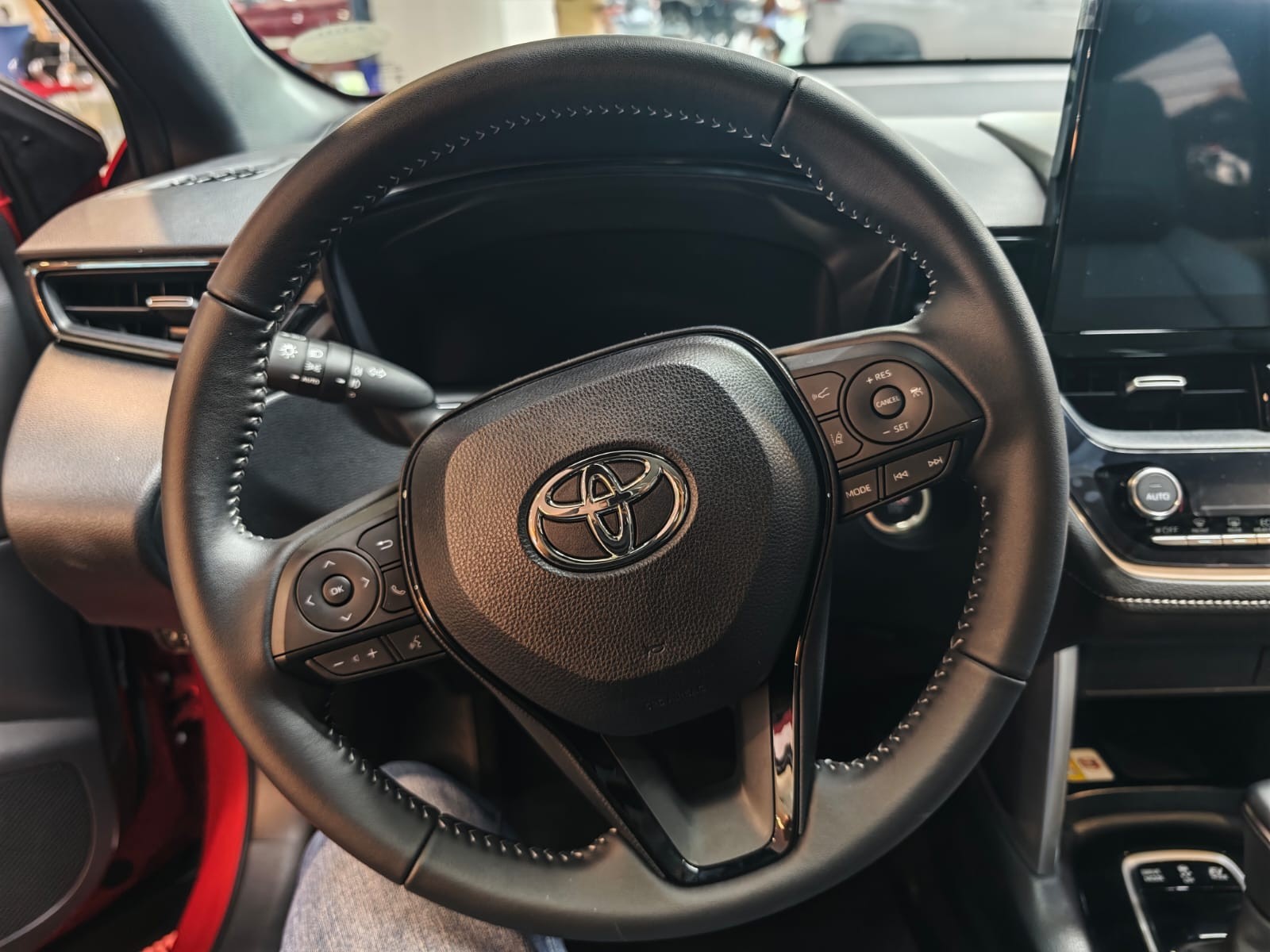 2027 TOYOTA COROLLA CROSS SUV GR-S 1.8 2WD CVT Red image 22