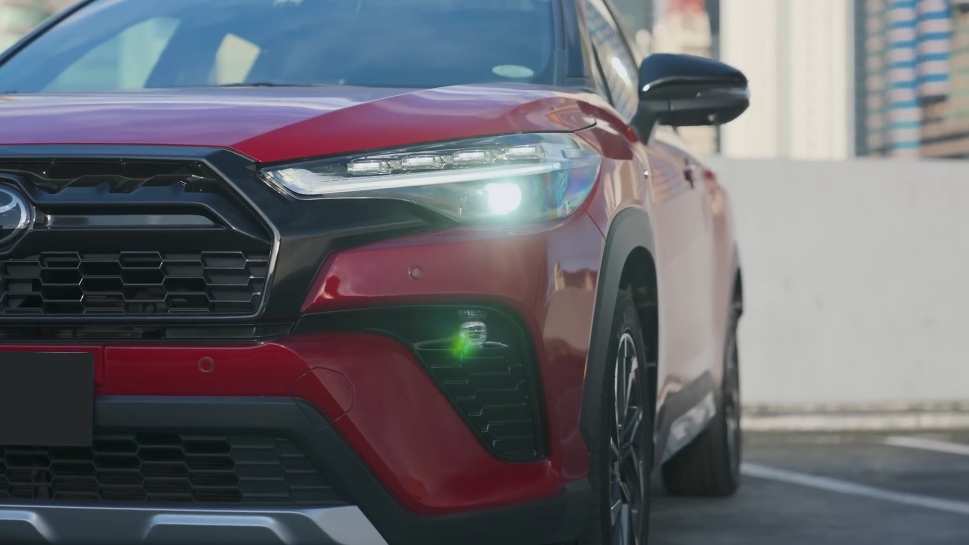 2027 TOYOTA COROLLA CROSS SUV GR-S 1.8 2WD CVT Red (A-245) image 9