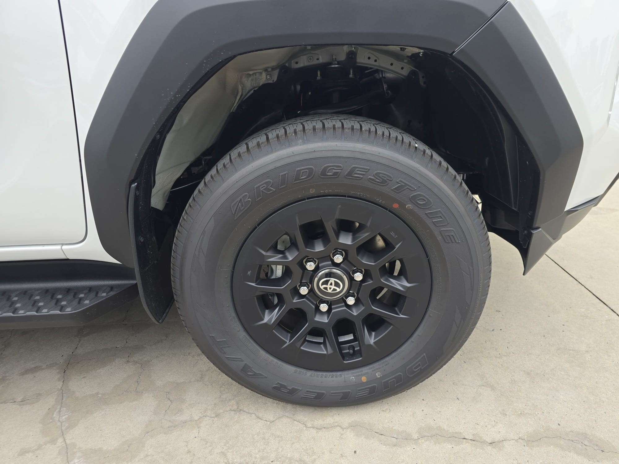 2027 TOYOTA HILUX DOUBLE CAB PRO 2.8 2WD AT White (Z-1385) image 8