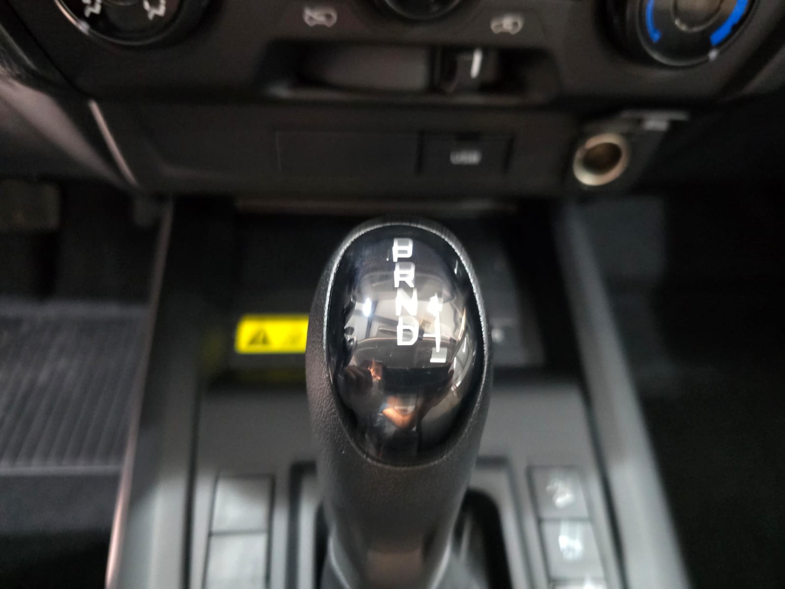2027 ISUZU D-MAX DOUBLE CAB LS-A 3.0 2WD AT Red image 36