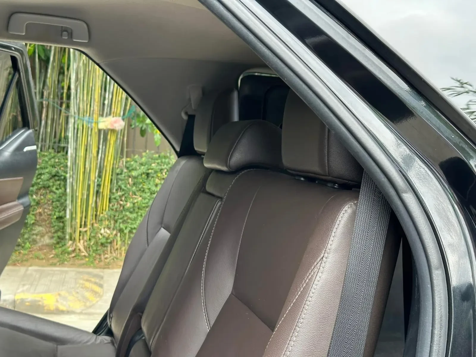 2027 TOYOTA FORTUNER SUV V 2.4 2WD AT Black image 13