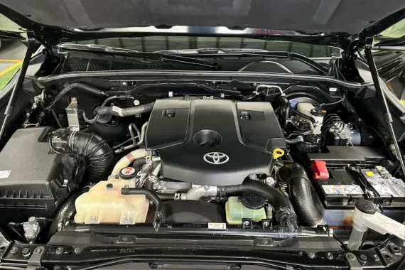 2027 TOYOTA FORTUNER SUV Q 2.8 2WD AT Black image 21