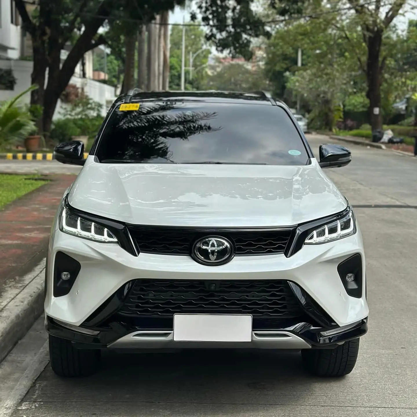 2027 TOYOTA FORTUNER SUV LTD 2.8 2WD AT White image 7