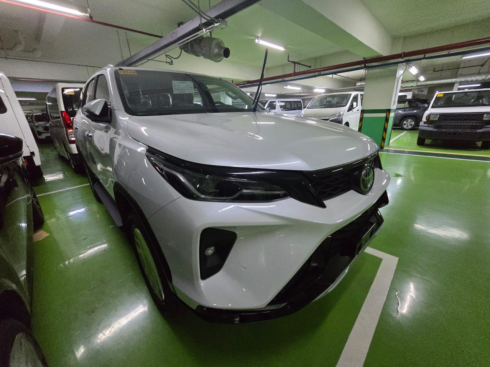 2027 TOYOTA FORTUNER SUV LTD 2.8 2WD AT White (A-1133) image 7
