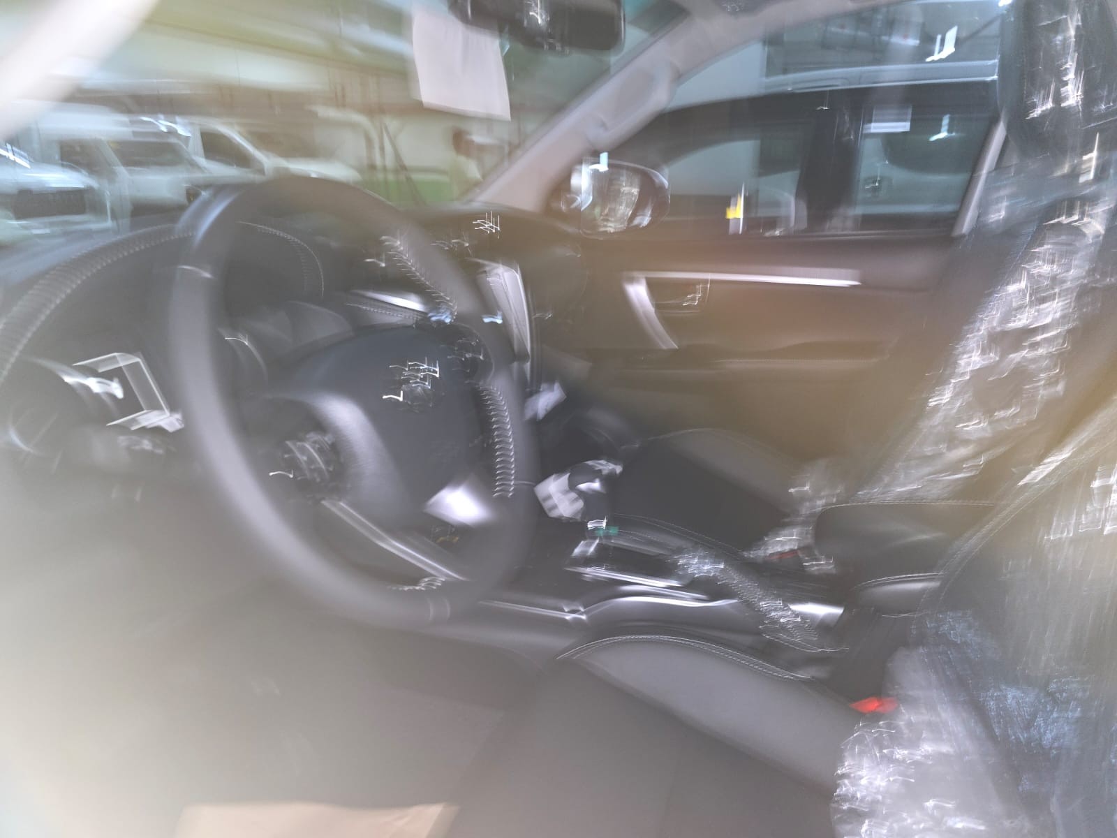 2027 TOYOTA FORTUNER SUV LTD 2.8 2WD AT White (A-1133) image 20