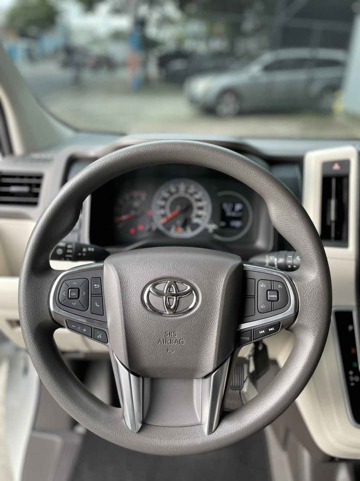 2027 TOYOTA GL GRANDIA VAN 2.8 2WD AT White image 12
