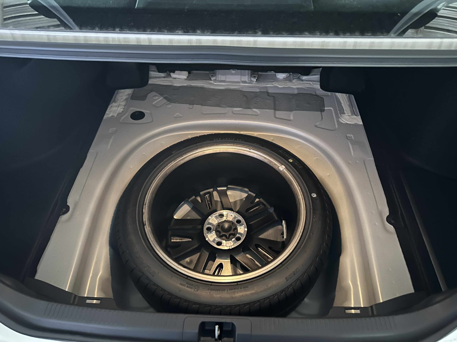 2027 TOYOTA CAMRY SEDAN V 2.5 2WD CVT White image 21