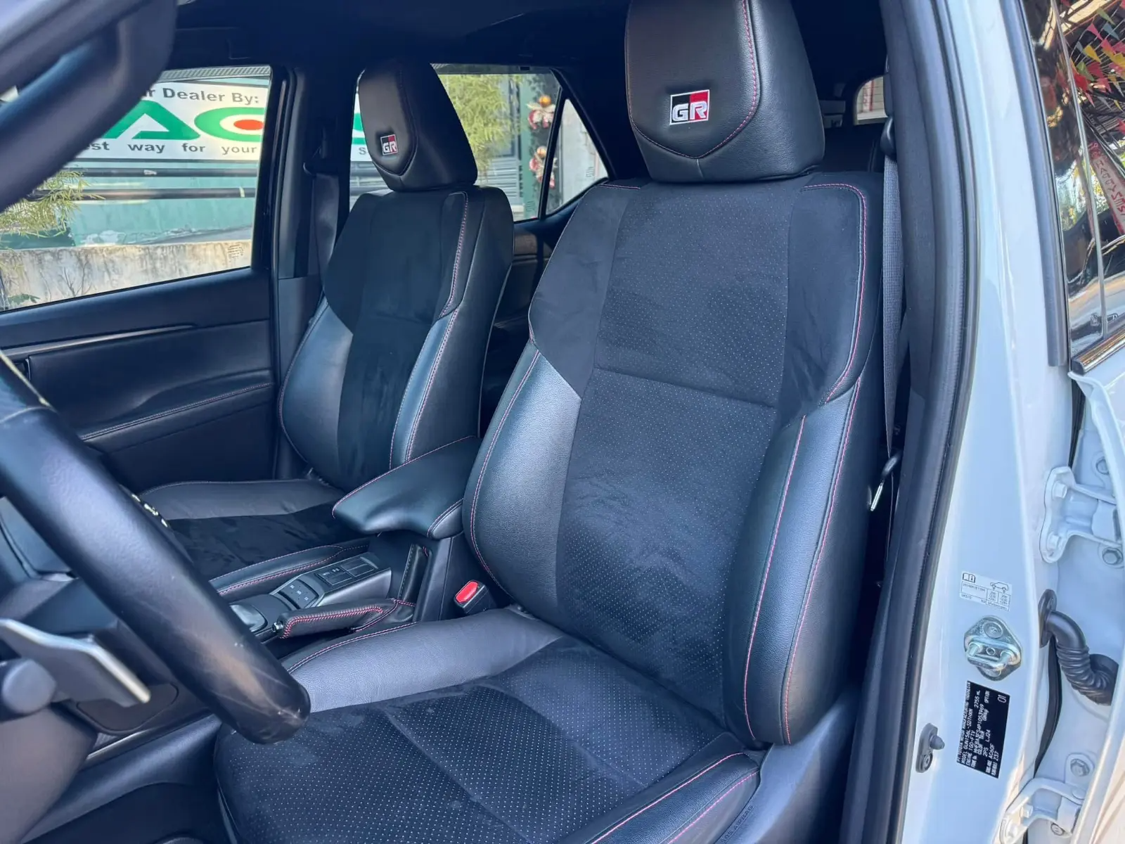 2027 TOYOTA FORTUNER SUV GR-S 2.8 4WD AT White image 5