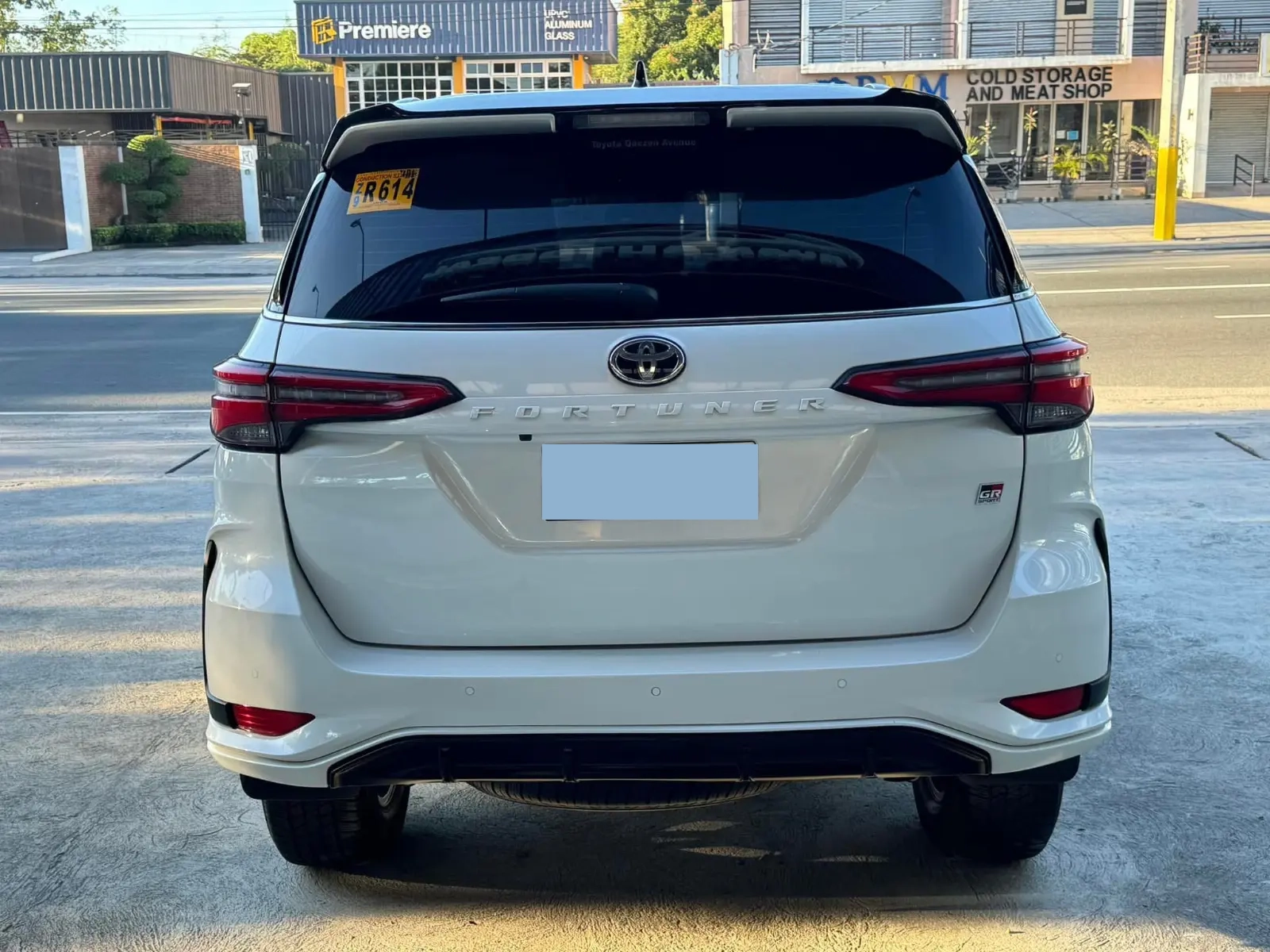 2027 TOYOTA FORTUNER SUV GR-S 2.8 4WD AT White image 7