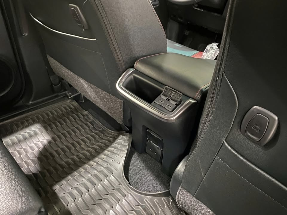 2027 TOYOTA FORTUNER SUV LEGENDER 2.7 2WD AT Black image 16