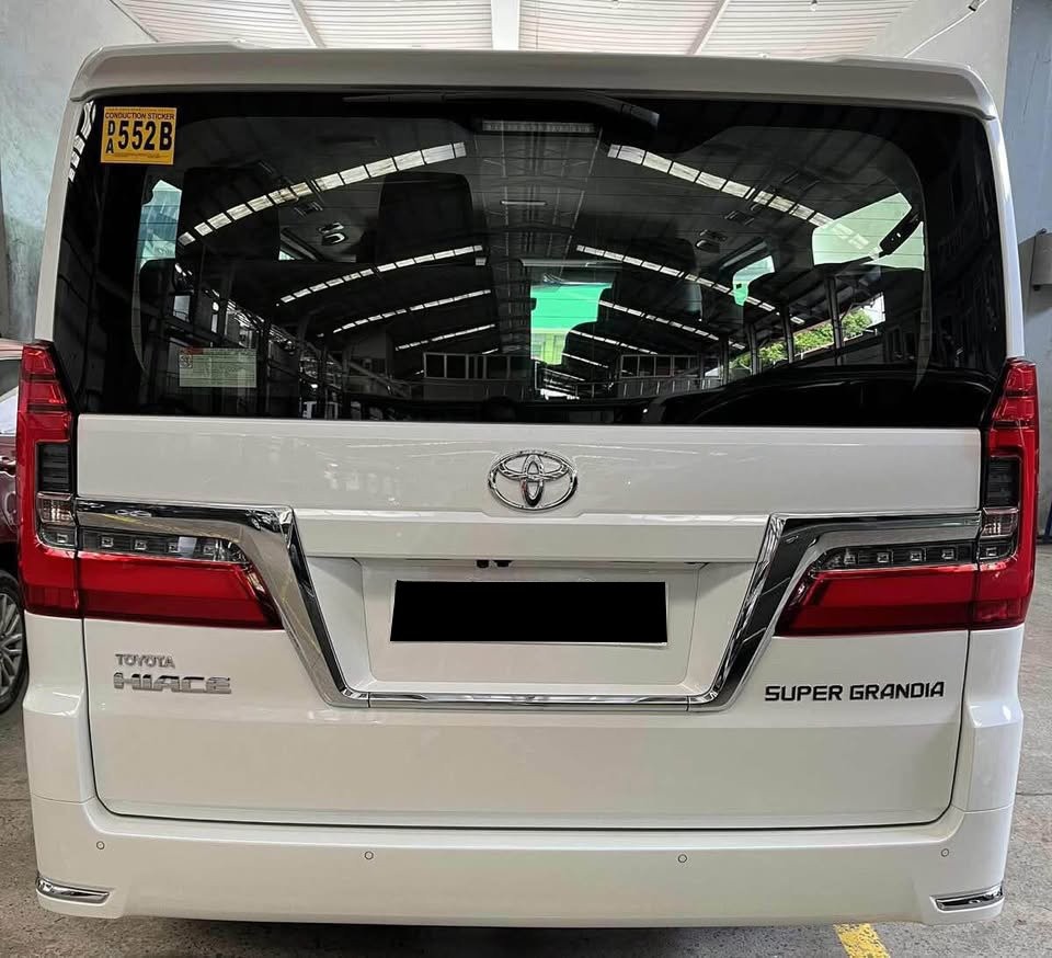 2027 TOYOTA SUPER GRANDIA VAN ELITE 2.8 2WD AT White image 3