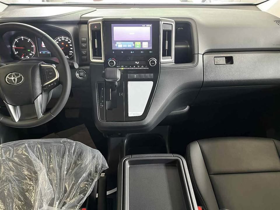 2027 TOYOTA SUPER GRANDIA VAN ELITE 2.8 2WD AT White image 12