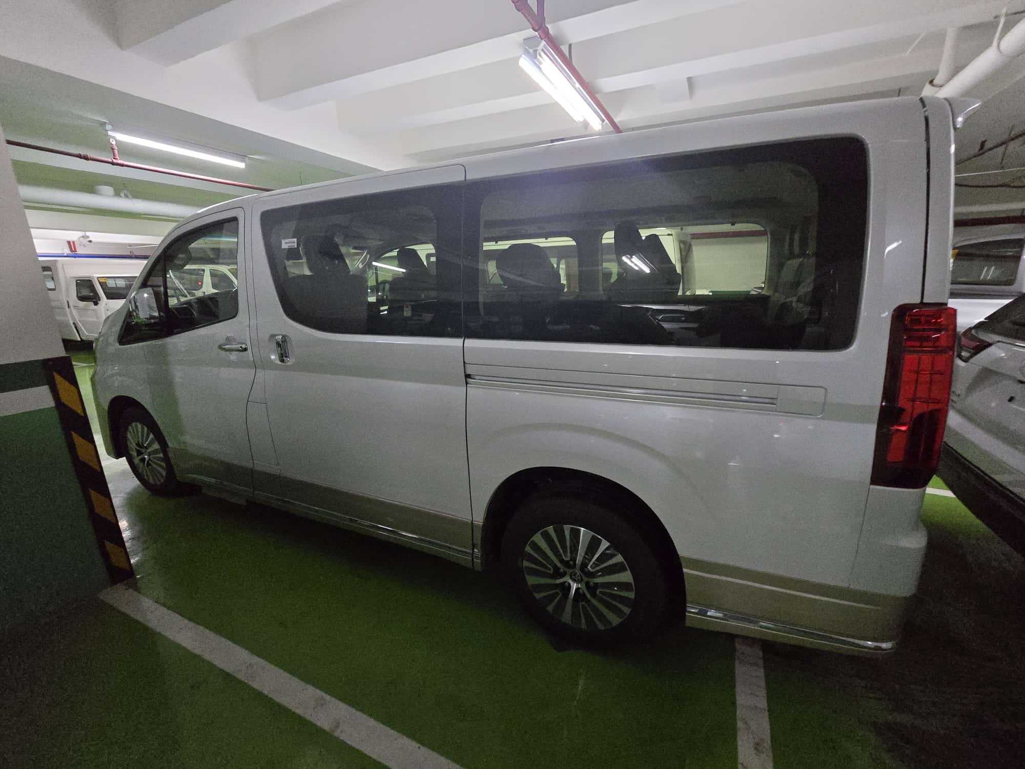 2027 TOYOTA SUPER GRANDIA VAN ELITE 2.8 2WD AT OTHER image 2