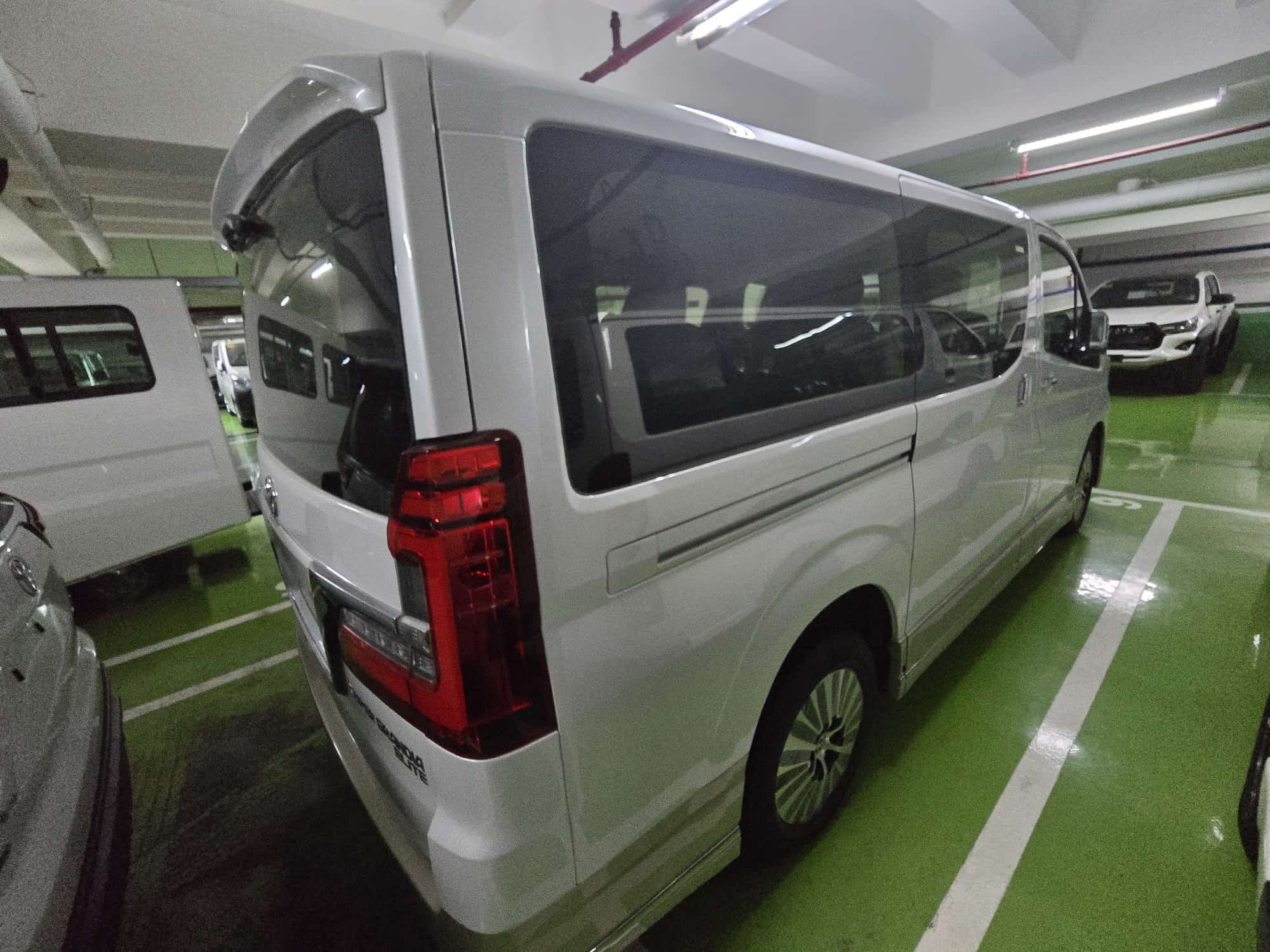 2027 TOYOTA SUPER GRANDIA VAN ELITE 2.8 2WD AT OTHER image 4