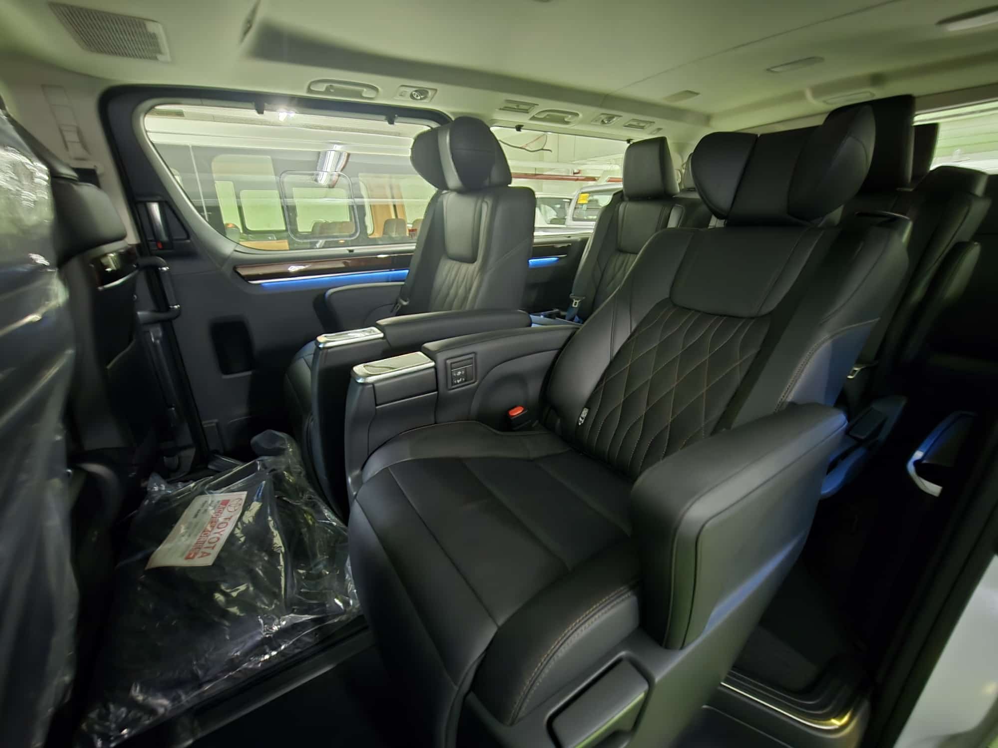 2027 TOYOTA SUPER GRANDIA VAN ELITE 2.8 2WD AT OTHER image 20