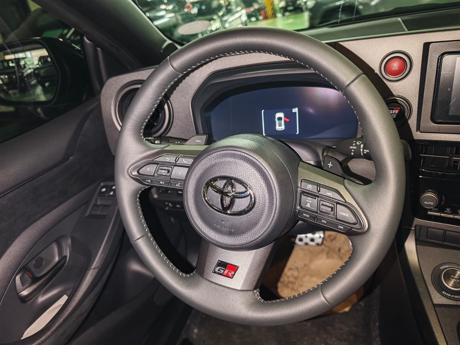 2027 TOYOTA GR YARIS HATCHBACK TURBO 1.6 4WD AT Gray image 20