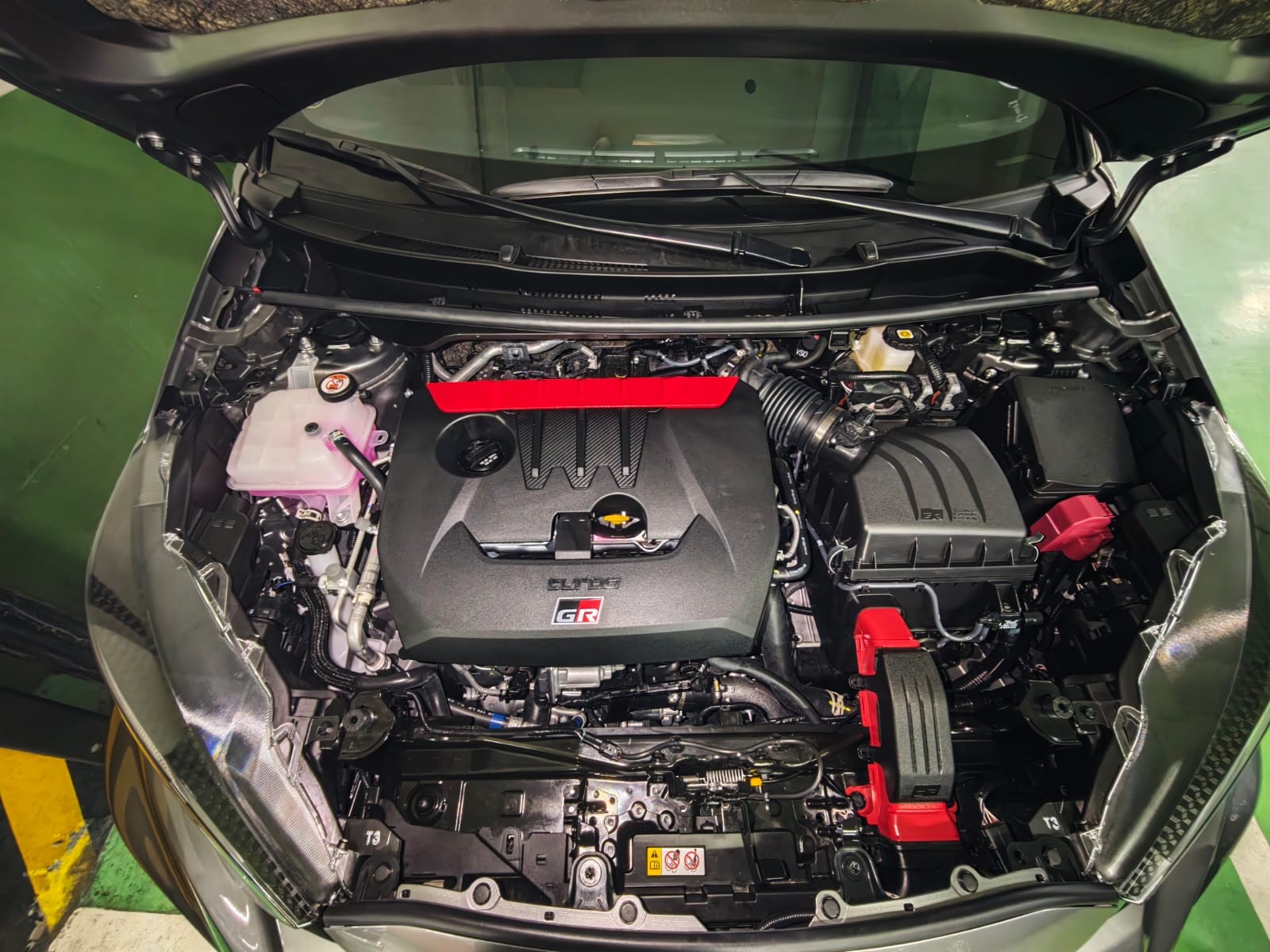 2027 TOYOTA GR YARIS HATCHBACK TURBO 1.6 4WD AT Gray image 31