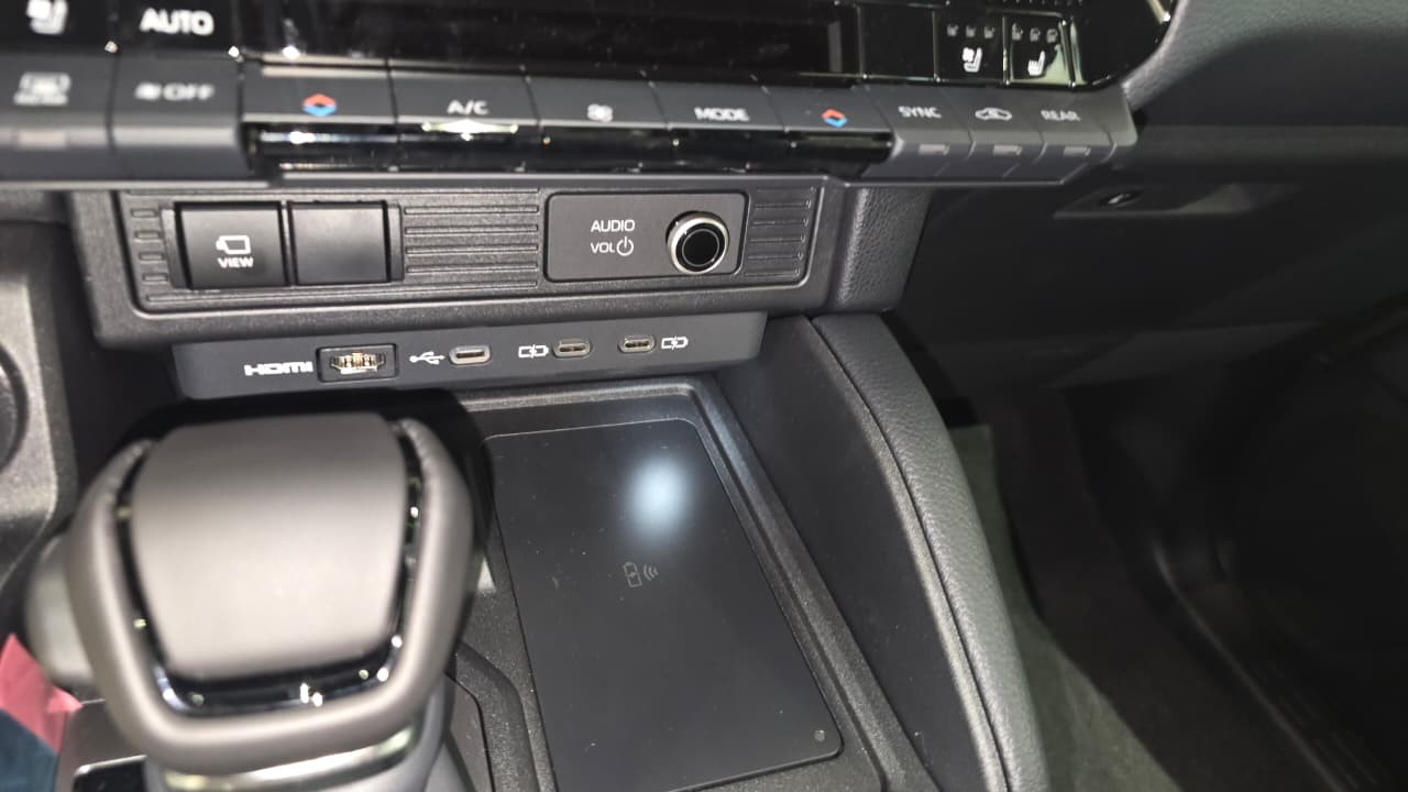 2027 TOYOTA LAND CRUISER PRADO SUV 2.4 4WD AT White (A-673) image 23
