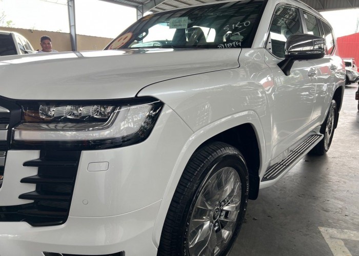 2027 TOYOTA LAND CRUISER SUV ZX 3.3 4WD AT White (K-0609) image 2