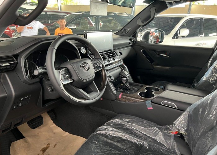 2027 TOYOTA LAND CRUISER SUV ZX 3.3 4WD AT White (K-0609) image 8