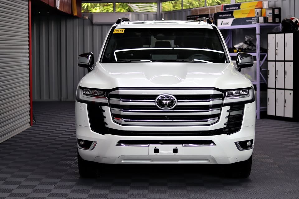 2027 TOYOTA LAND CRUISER SUV ZX 3.3 4WD AT White (A-757) image 8