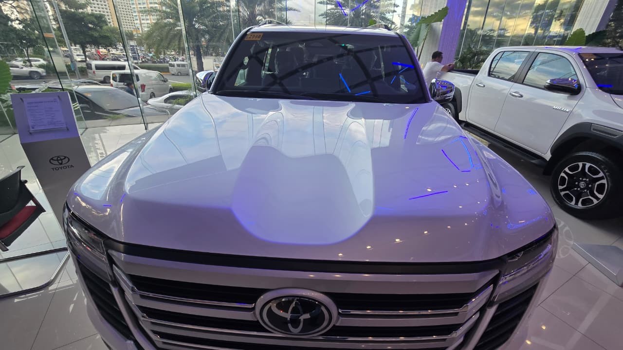 2027 TOYOTA LAND CRUISER SUV ZX 3.3 4WD AT White (Z-911) image 11