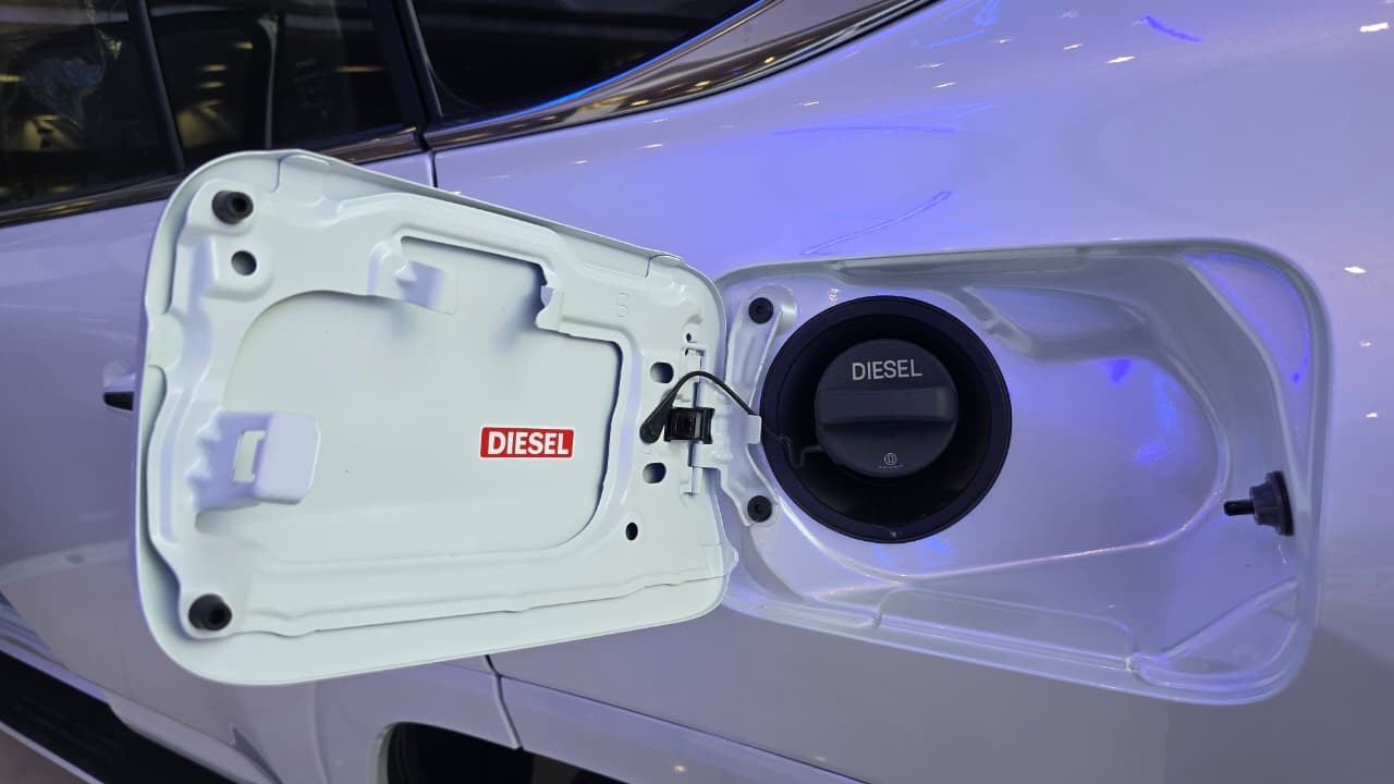 2027 TOYOTA LAND CRUISER SUV ZX 3.3 4WD AT White (Z-911) image 24