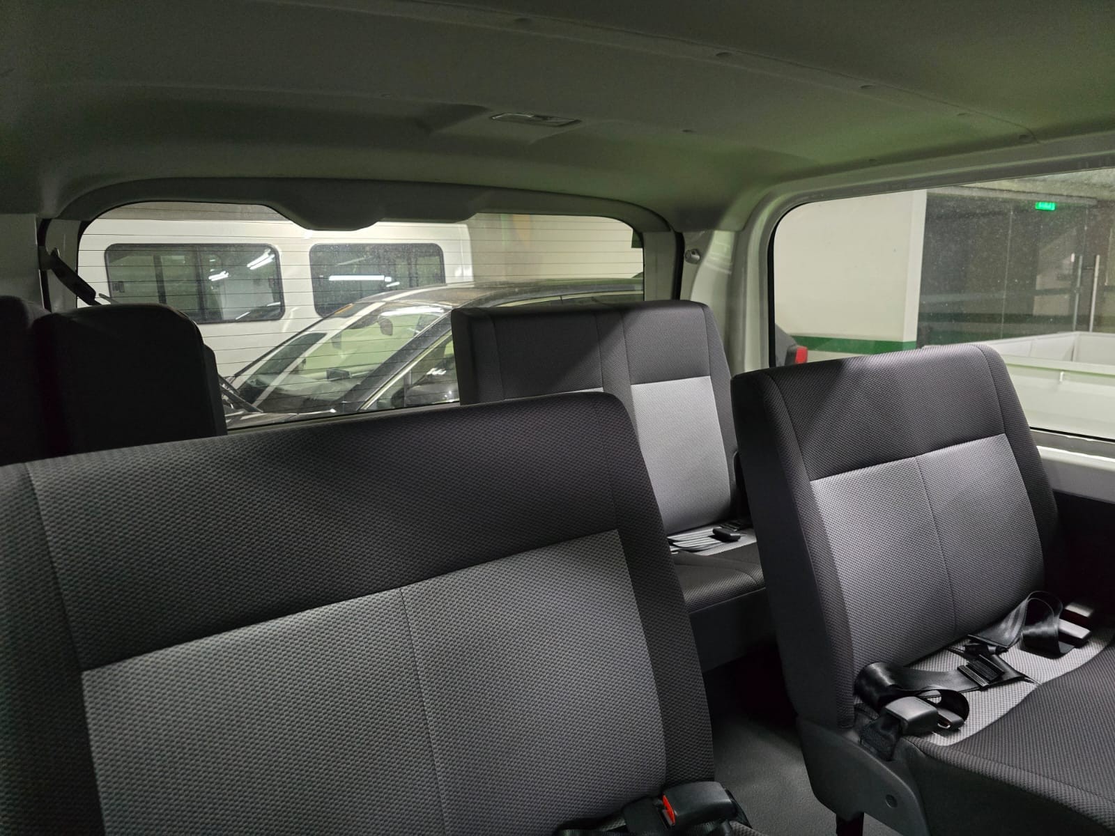 2027 TOYOTA HIACE VAN COMMUTER DELUXE 2.8 2WD MT White image 21