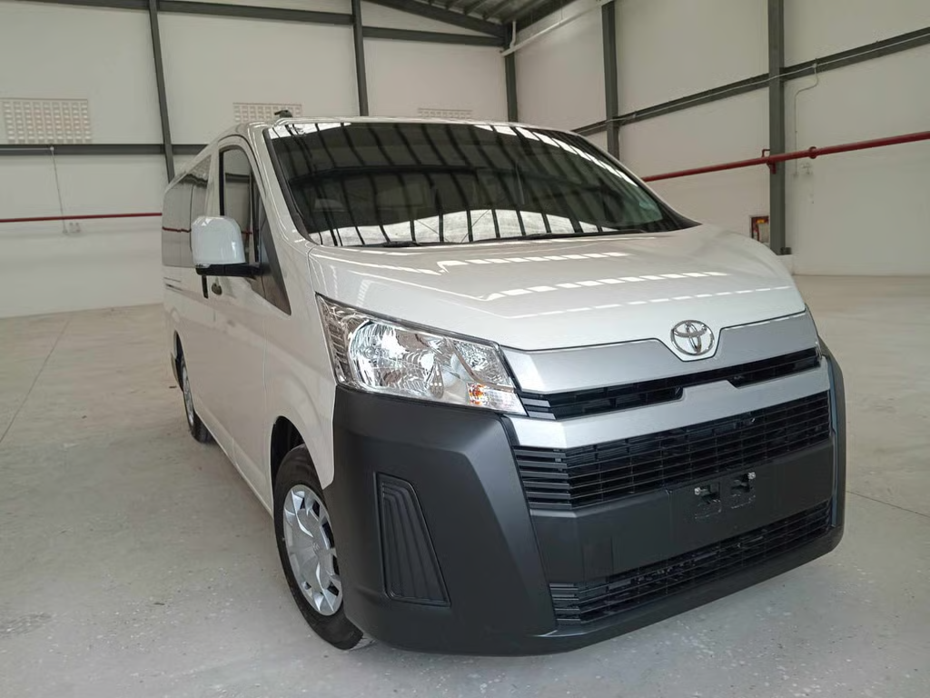 2027 TOYOTA HIACE VAN COMMUTER DELUXE 2.8 2WD MT White image 8