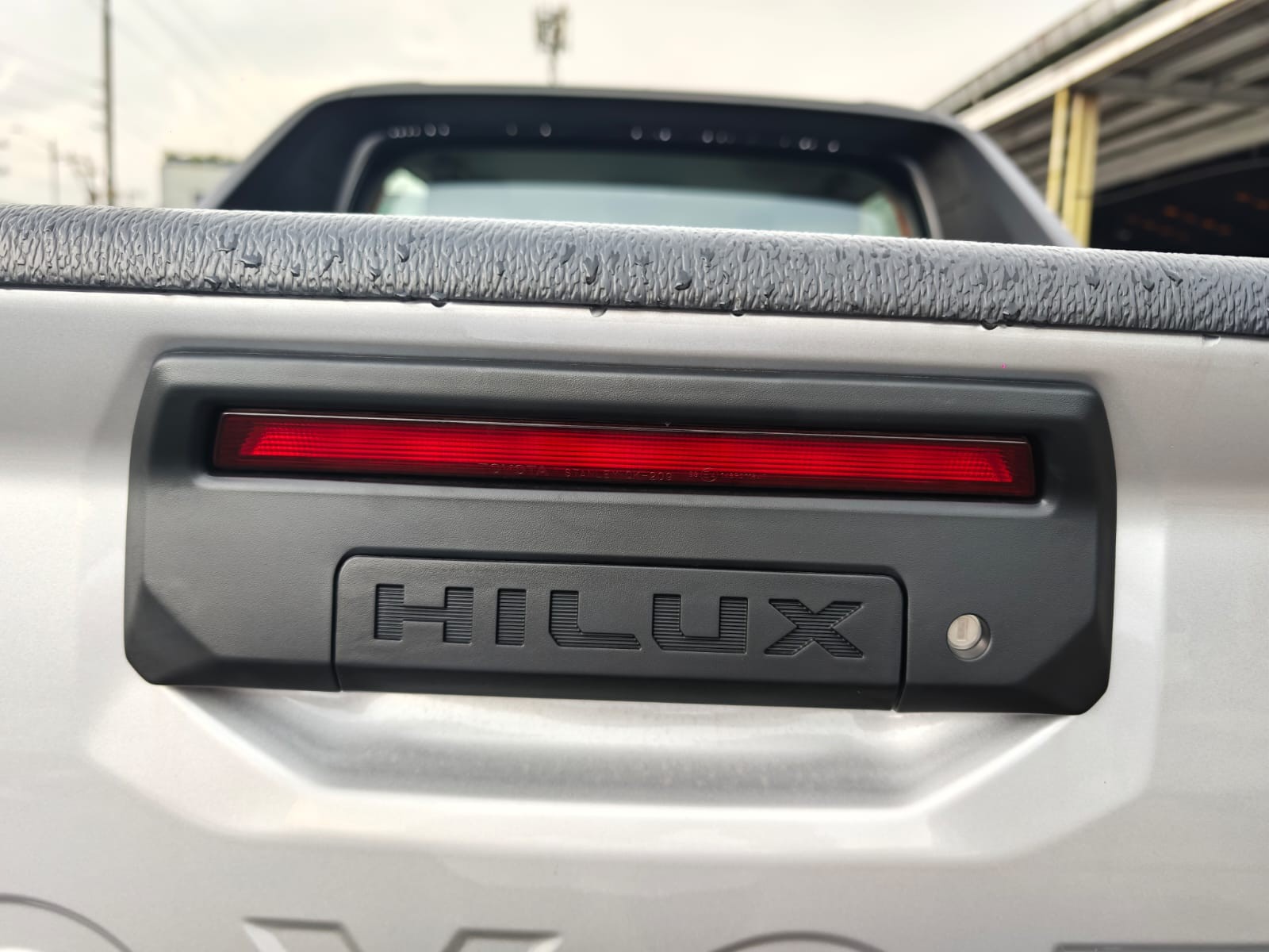 2026 TOYOTA HILUX DOUBLE CAB E 2.8 4WD MT Silver image 39