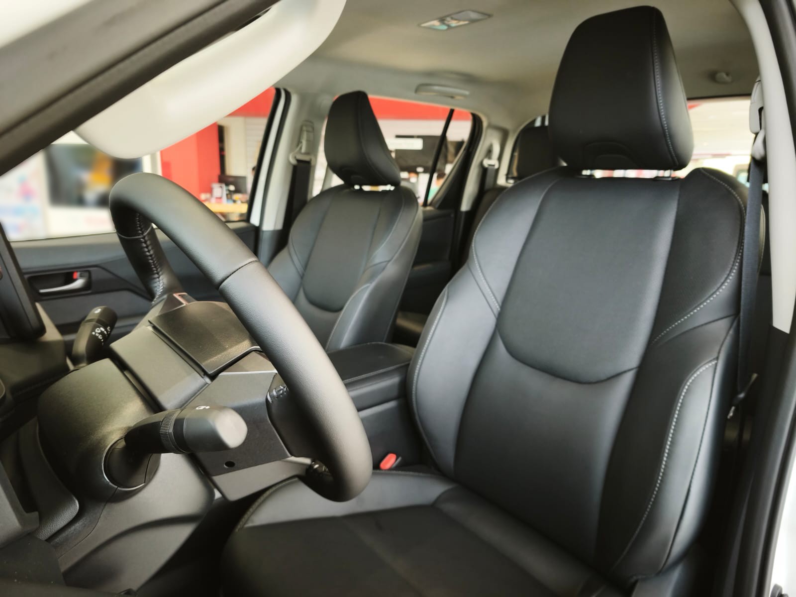 2026 TOYOTA HILUX DOUBLE CAB CONQUEST 2.8 2WD AT White image 20