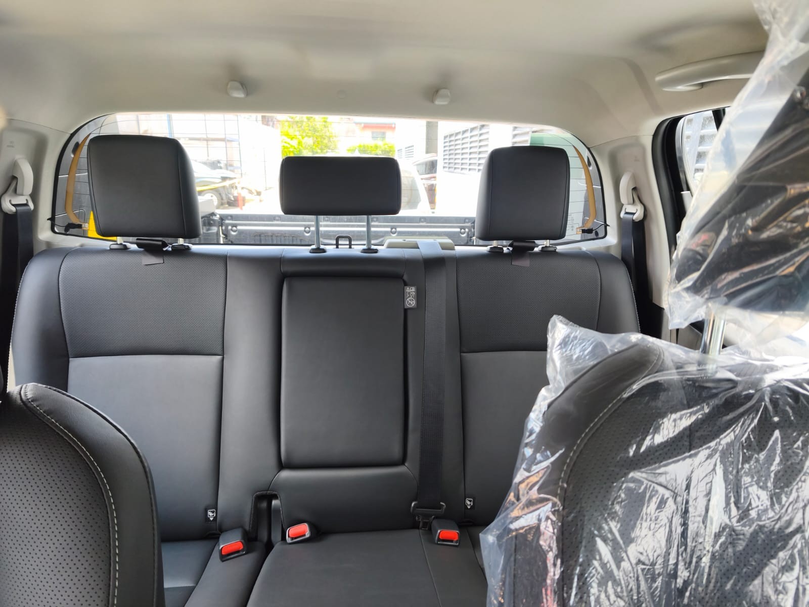 2026 TOYOTA HILUX DOUBLE CAB CONQUEST 2.8 2WD AT Black image 21