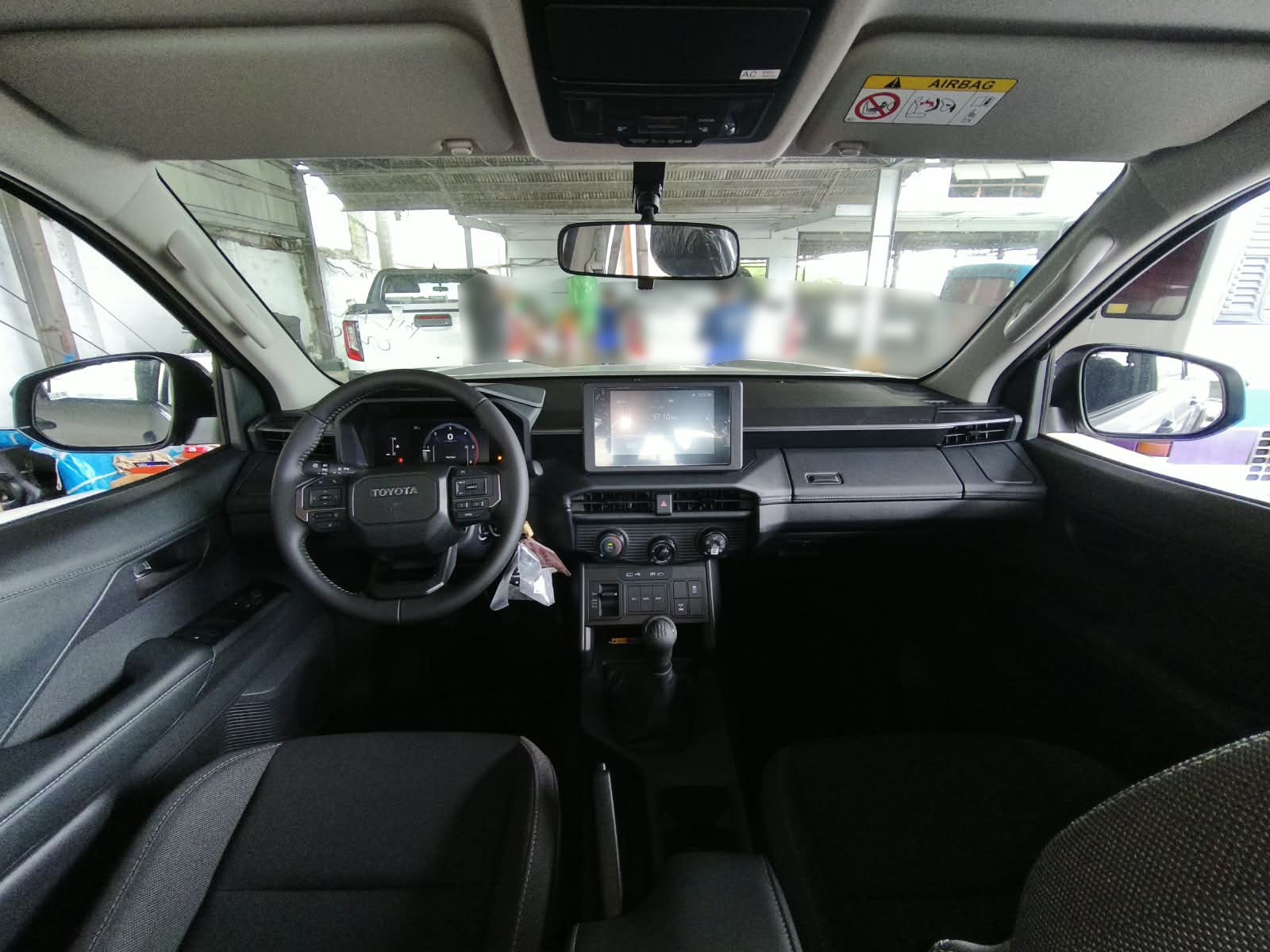 2026 TOYOTA HILUX DOUBLE CAB E 2.8 4WD MT Silver image 20