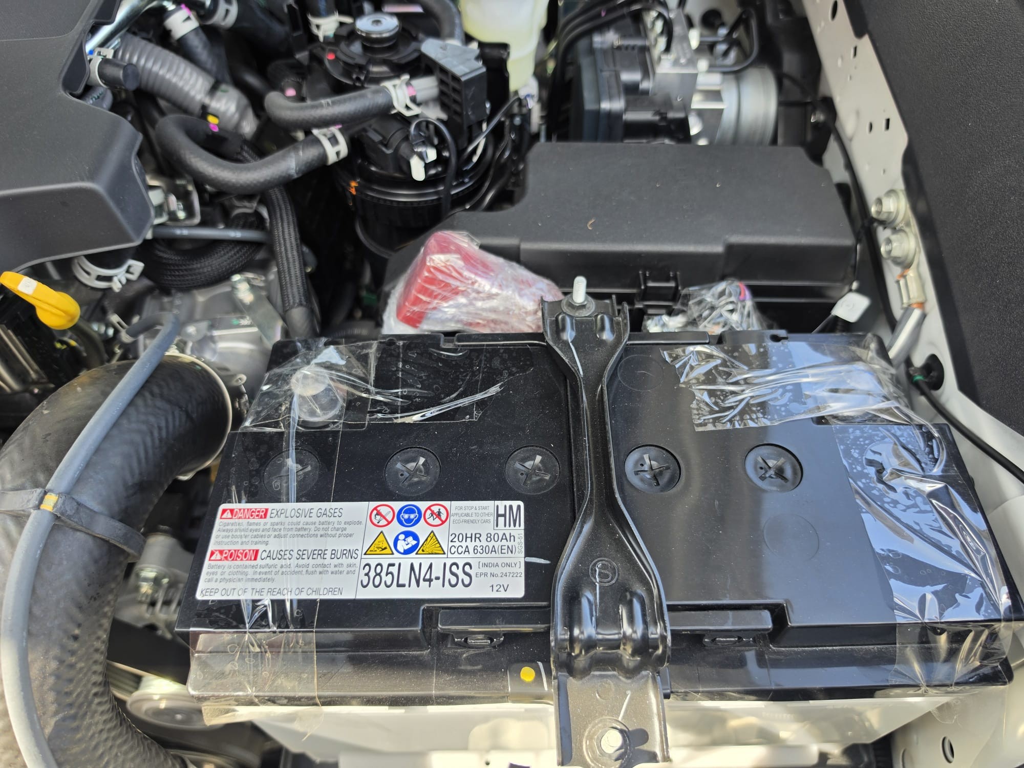2026 TOYOTA HILUX DOUBLE CAB TRAILHUNTER 2.8 4WD AT White image 39