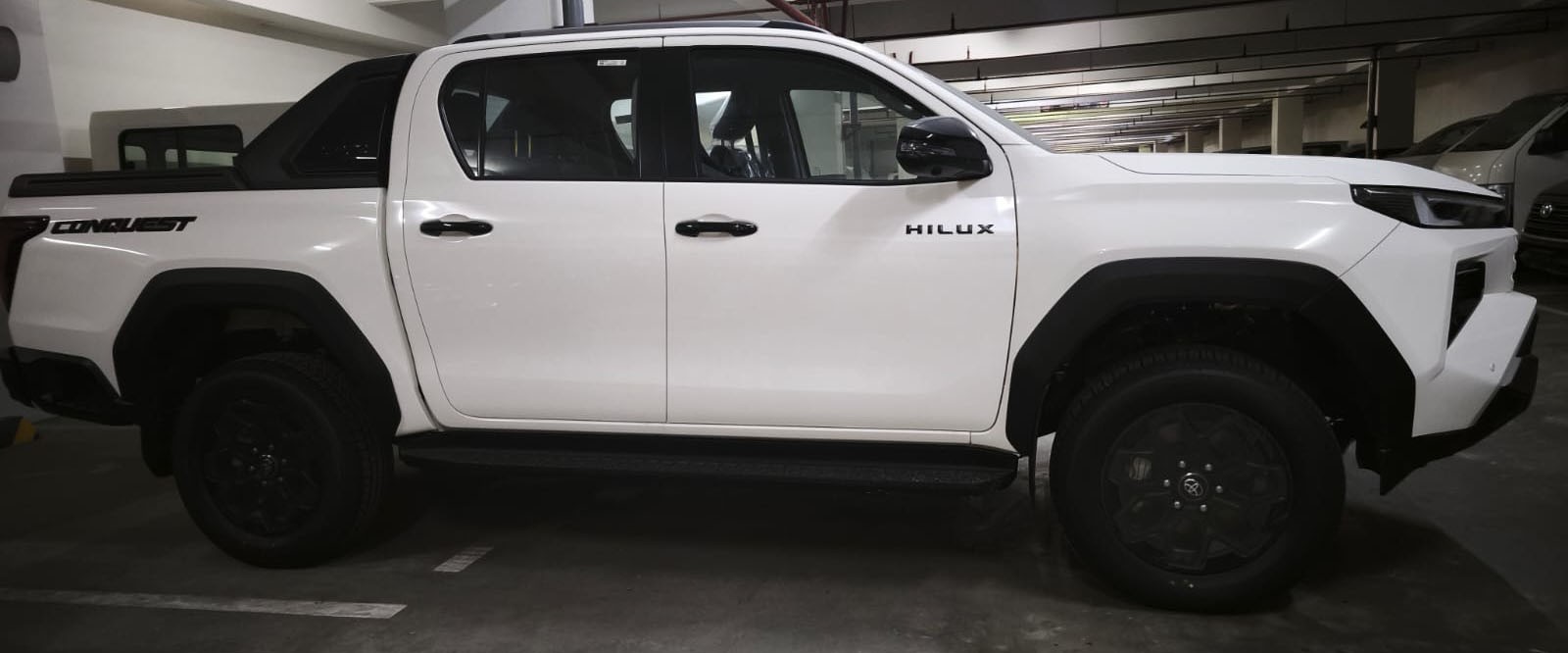 2026 TOYOTA HILUX DOUBLE CAB CONQUEST 2.8 2WD AT White image 7