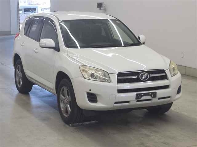 TOYOTA RAV4 image 6