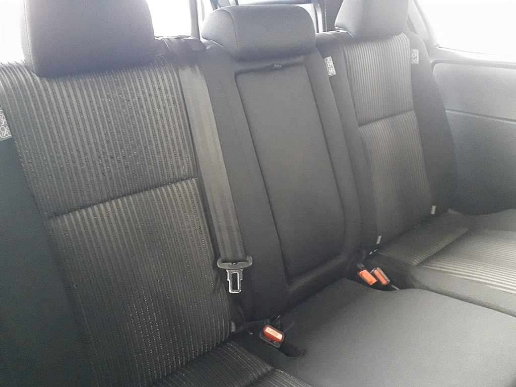 TOYOTA VOXY image 10
