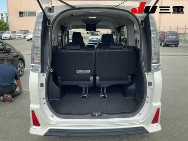 TOYOTA VOXY 2015 image 5