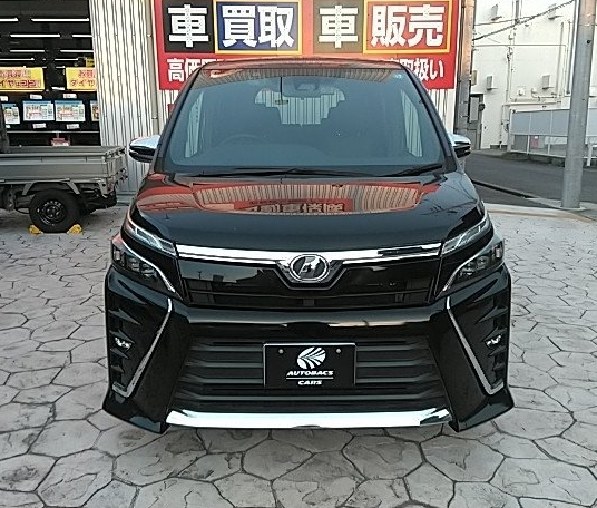 Toyota Voxy ZS Kirameki 2 image 2
