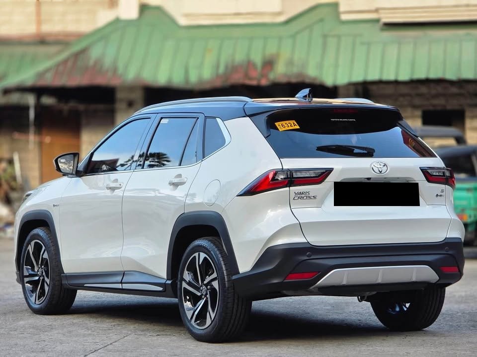 2027 TOYOTA YARIS CROSS SUV S HEV 1.5 2WD AT White image 2
