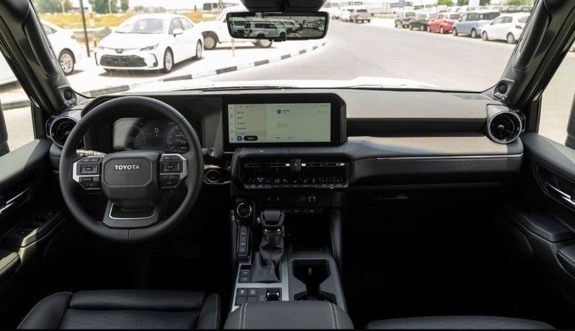 2027 TOYOTA LAND CRUISER PRADO SUV LUXURY 2.8 4WD AT Black image 5