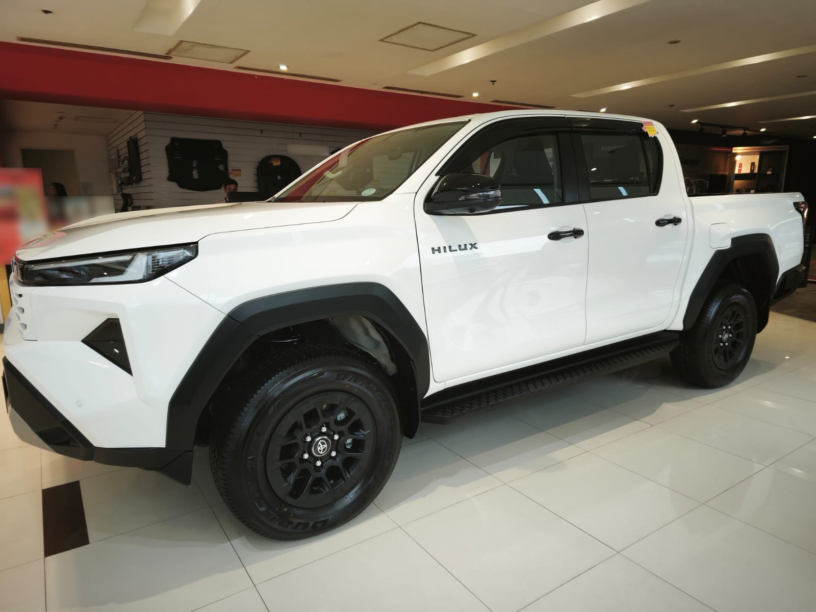 2026 TOYOTA HILUX DOUBLE CAB G 2.8 2WD AT White image 2