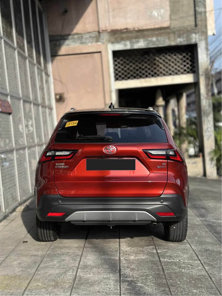 2027 TOYOTA YARIS CROSS SUV S HEV 1.5 2WD CVT Red image 4
