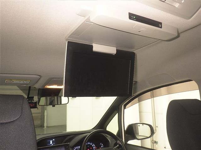 Toyota Voxy 2016 White image 8