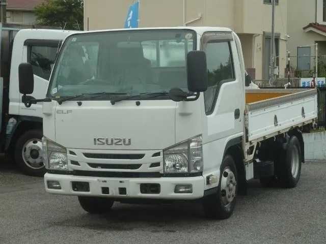 Isuzu Elf White 2017