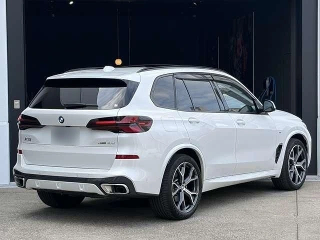 BMW X5 xDrive 40d M Sport White 2024 image 2