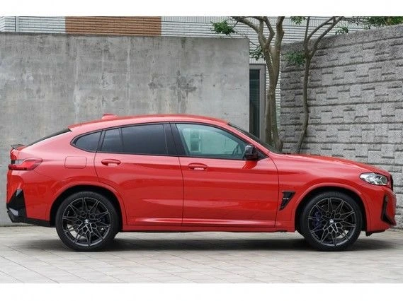 BMW X4 M Red 2023 image 4