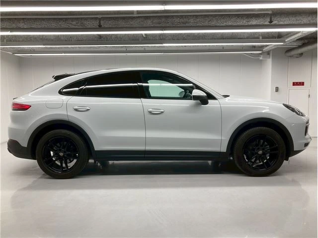 Porsche Cayenne Coupe White 2021 image 4