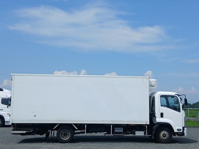 ISUZU FORWARD image 2